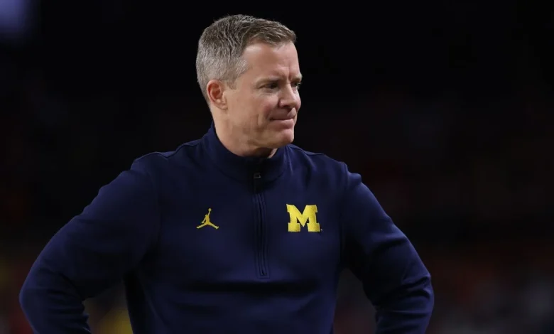 Sources: May informs Michigan he's not pursuing other jobs