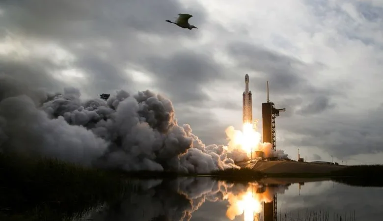 SpaceX reportedly files plans for massive IPO