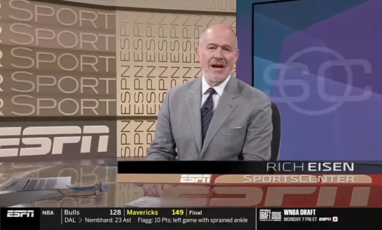 'SportsCenter' turns back the clock for Rich Eisen's return
