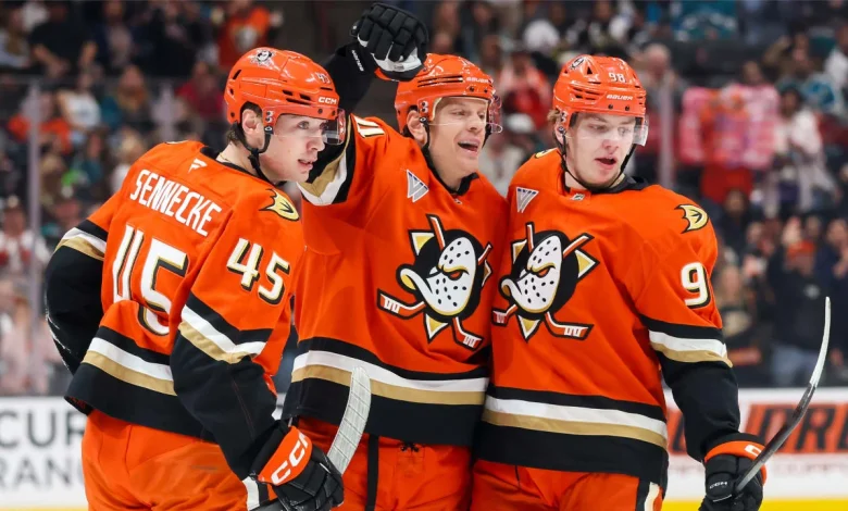 Stanley Cup Playoffs Buzz: Races remain tight on 6-game Sunday