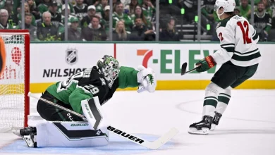 Stars’ Jake Oettinger flashes resilience — and glove hand — in bounce-back victory