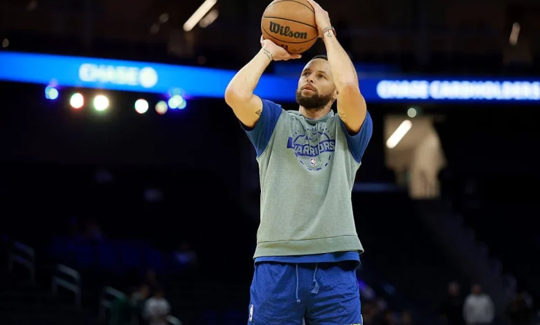 Steph Curry returns to Warriors as a reserve, on minutes restriction