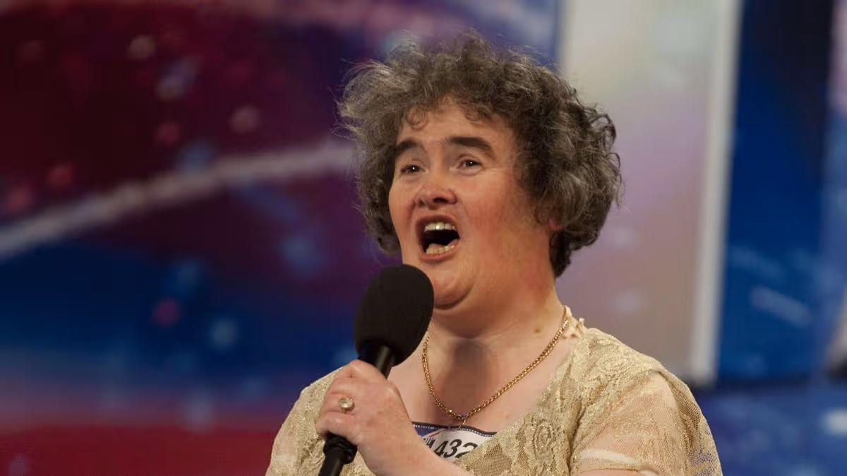 Susan Boyle fans say she's 'aged backwards' after dramatic makeover