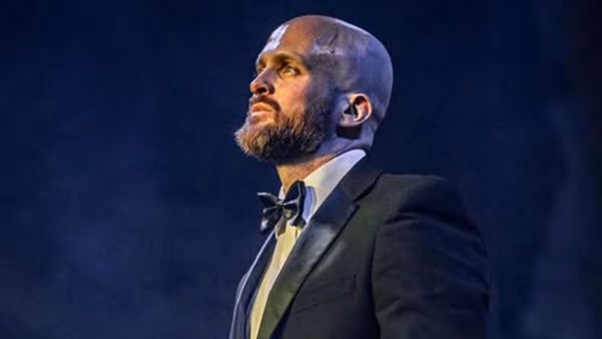 'Talented, funny' former Happy Valley actor took own life day after being arrested, inquest finds