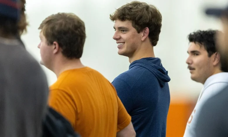 Texas QB Arch Manning feels '100%' after offseason foot surgery