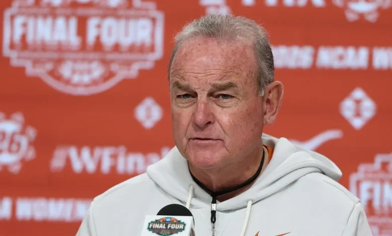 Texas basketball coach laments transfer portal after Iowa State mass exodus