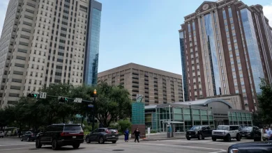 Texas judge caught chastising helpful IT worker in viral video