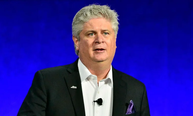 Top Theater Chief Vows to Fight Paramount-Warner Bros. Merger