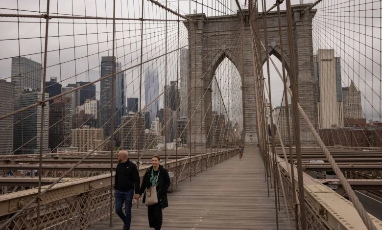 Treasuries Edge Lower as Investors Weigh Up Trump Iran Warnings