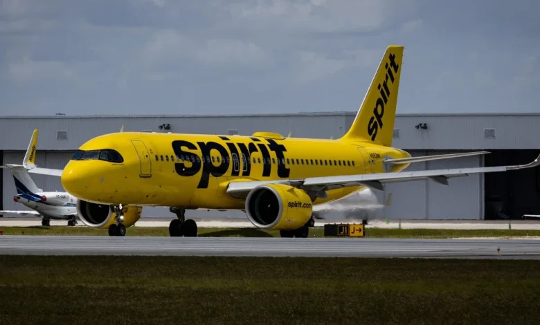 Trump confirms he's weighing a taxpayer takeover of Spirit Airlines "for the right price"