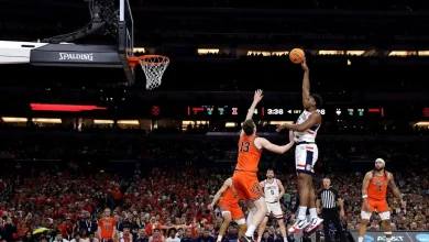 UConn ousts Illinois in Final Four, will play for third national championship in 4 years