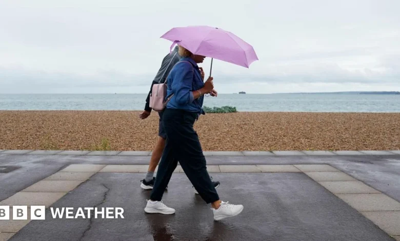 UK weather: Wind and rain return this weekend as temperatures tumble