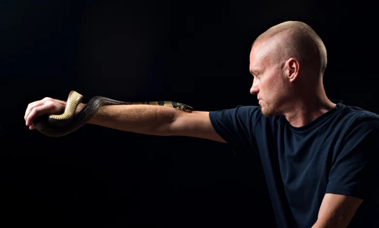 Un Américain s'est injecté 856 doses de venin de serpent en 25 ans pour s'immuniser, ses anticorps passent désormais au crible de la recherche