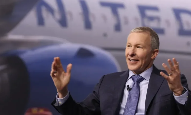 United Airlines CEO judges candidates by whether pilots would want to go on a four-day trip with them: ‘If you say no, then they’re out’