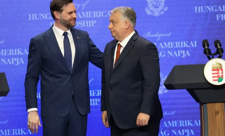 Vance: Ami Magyarországon történt, az az egyik legrosszabb példája a külföldi beavatkozásnak