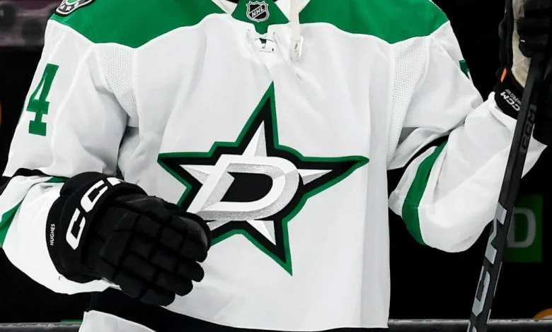 Video appears to show Dallas Stars fans making Nazi salute, prompting investigation at American Airlines Center