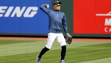 Watch Ichiro Statue Break at Mariners' Unveiling Outside of T-Mobile Park