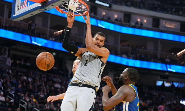 Wembanyama has 41 points, 18 rebounds as Spurs beat Warriors for 10th straight win