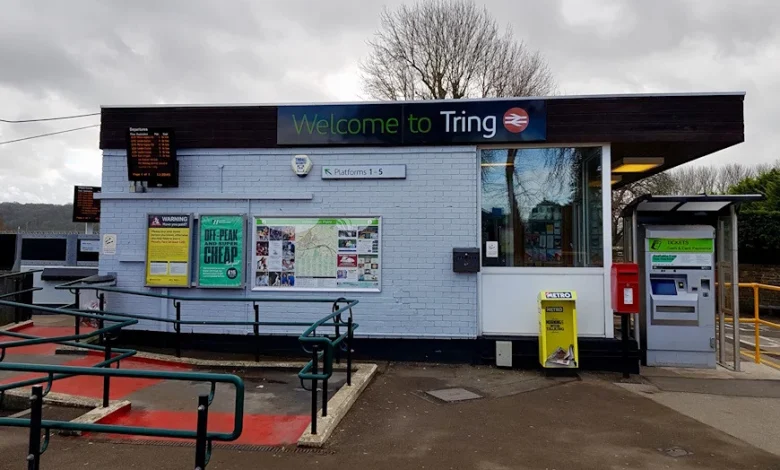 West Coast Main Line chaos as emergency incident halts trains between Tring and Hemel Hempstead