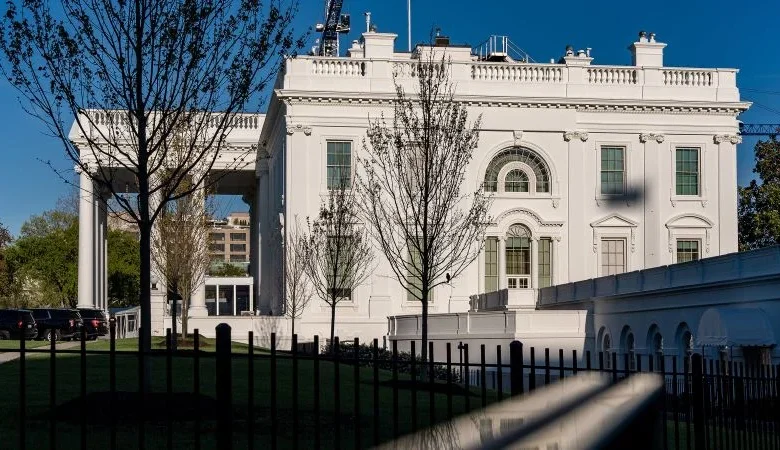 White House warns staff against insider trading on prediction markets