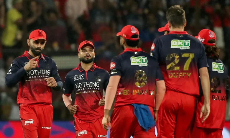 Who is 1st on the IPL Points Table?