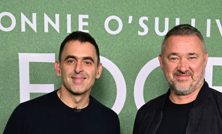 Why is O'Sullivan facing Hendry a week before record world title bid?