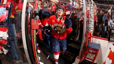 With baby on the way, Tkachuk returns to Florida