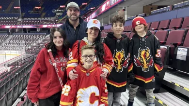With gesture to 10-year-old fan, Dustin Wolf proves that small goalies can make big impact