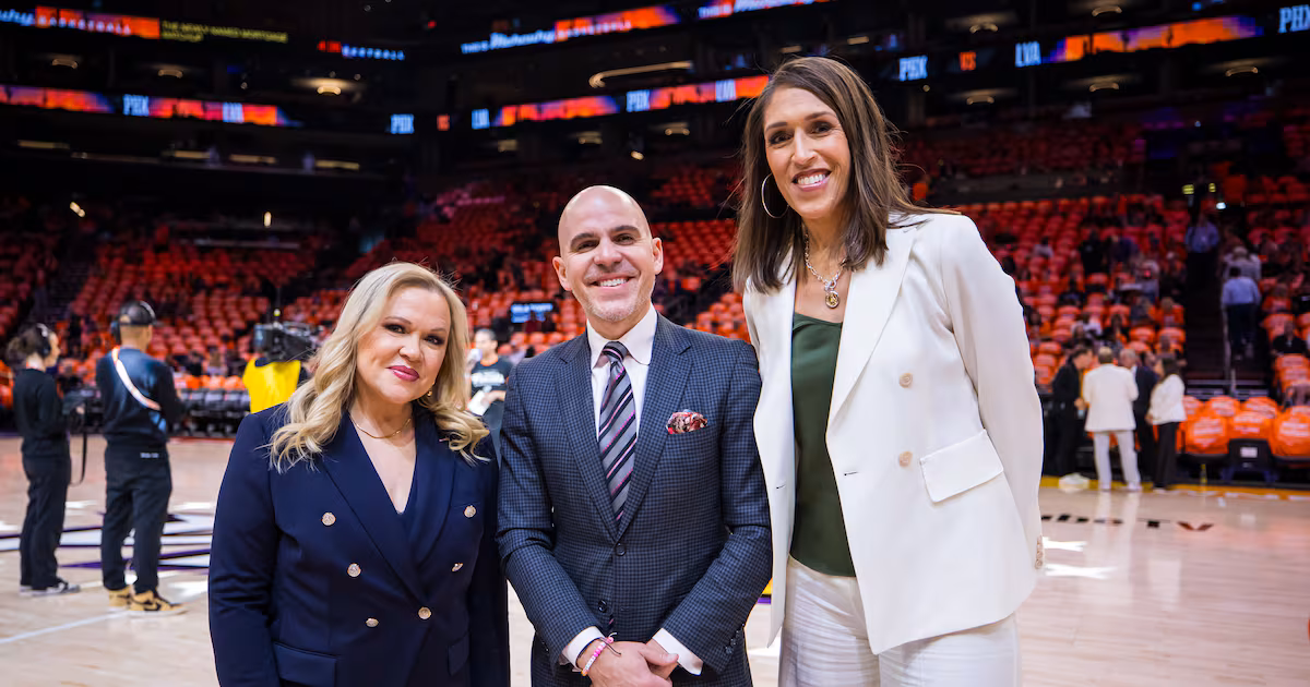With veteran broadcast team, ESPN’s Ryan Ruocco prepared to call history in women’s Final Four