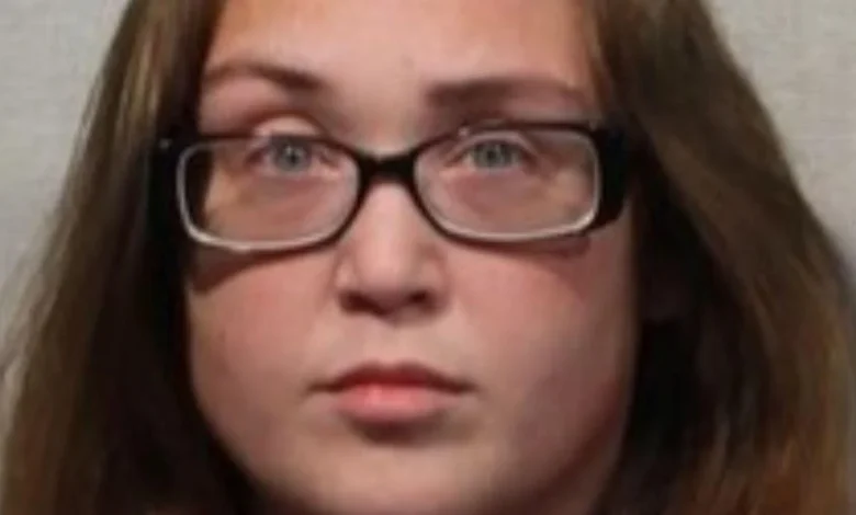 Woman charged in Indiana root beer float murder orders hit on best friend, police say