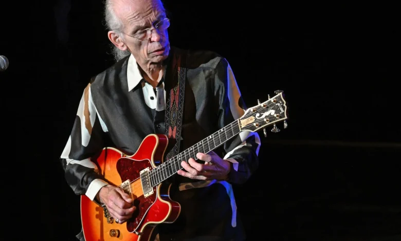 Yes Postpone European Tour so Steve Howe Can Have 'Essential Surgery'