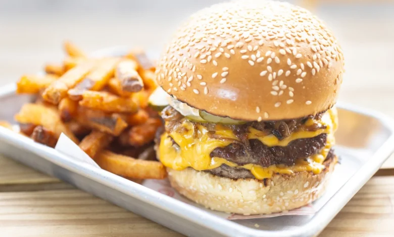 ‘Burger Bible’ author picks her top 5 Chicago burgers