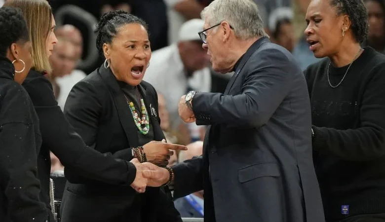‘No excuse’: Geno Auriemma apologizes to South Carolina after post-game confrontation with Dawn Staley
