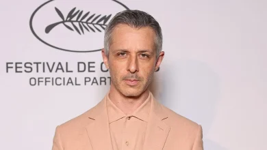 ‘Social Reckoning’: Aaron Sorkin Debuts First Footage of Jeremy Strong as Mark Zuckerberg, Calls It a “David and Goliath Story”