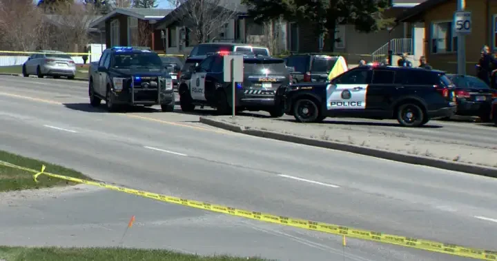 1st-degree murder charges laid after 2 kids found dead in Calgary vehicle