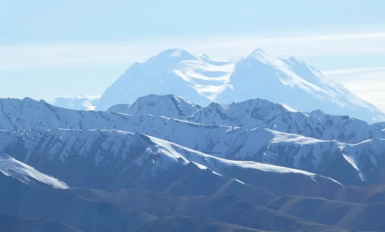 4 climbers fall at elevation of 18,200 feet on America's tallest peak as rescuers try to reach them