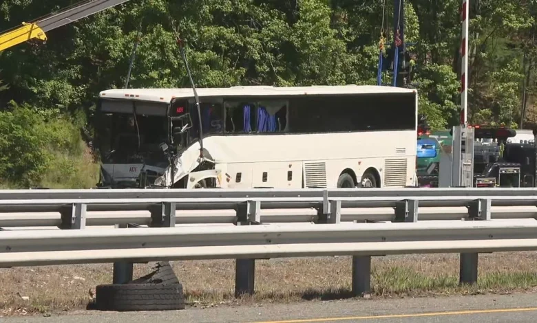 5 dead, 34 injured after bus strikes several vehicles on I-95 in Stafford County