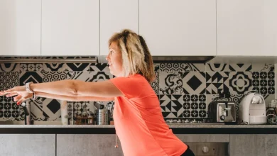 A Trainer Swears Doing This 1 Exercise While Making Coffee Will Help You Beat Stress All Day