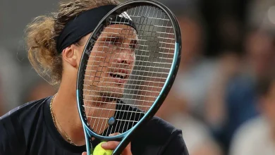 A playful slip of the tongue and a fresh pressure-cooker atmosphere: Alexander Zverev now has a rare chance to make his mark at the French Open