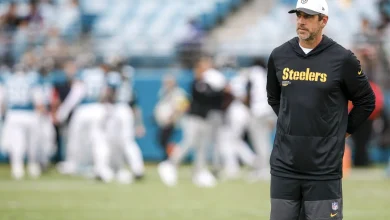 Aaron Rodgers will arrive in Pittsburgh to "visit" later today