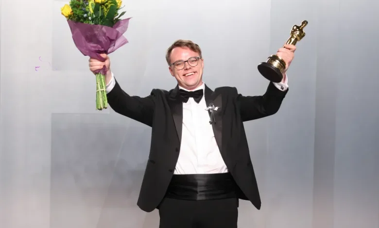 Academy Award Winner’s Oscar Missing After TSA Refuses To Let Him Board Flight With It [Video]