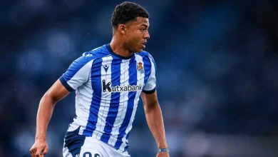 Álex Esnaola el delantero de 1,95m y 16 años que llega a Lezama: la comparación con Llorente es inevitable