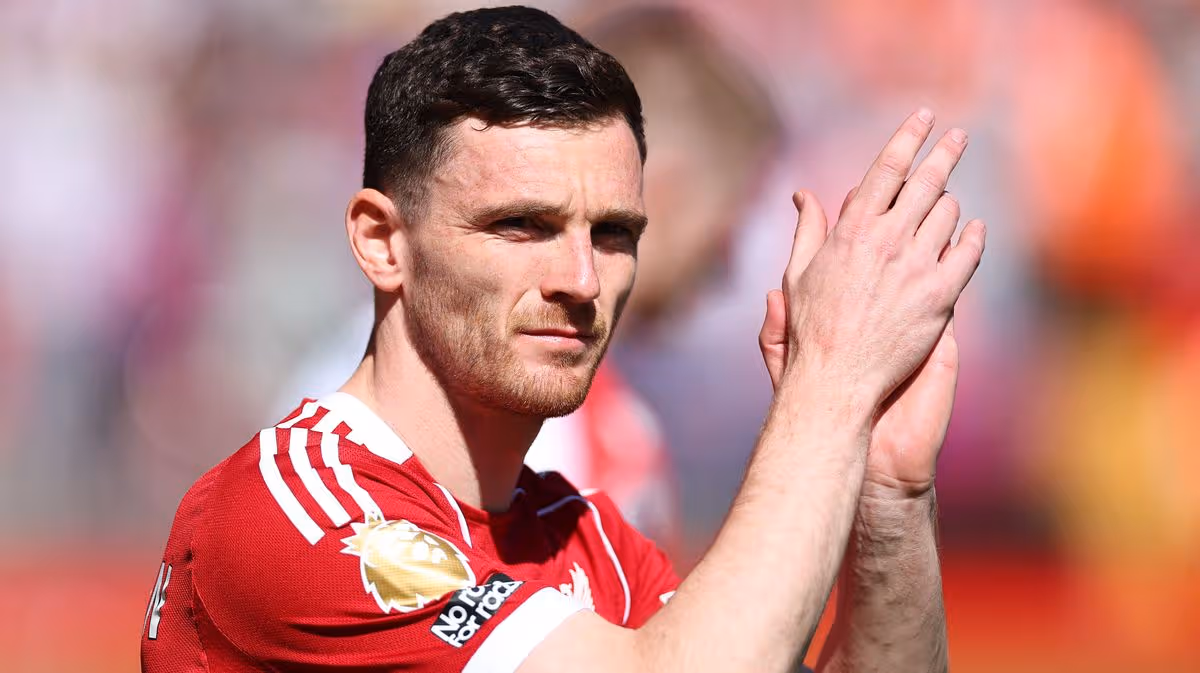 Andy Robertson advised to join Liverpool rival in controversial transfer move