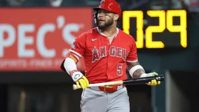 Angels reduce role for slumping Yoán Moncada