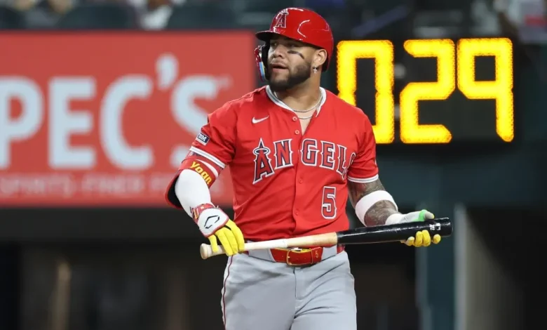 Angels reduce role for slumping Yoán Moncada