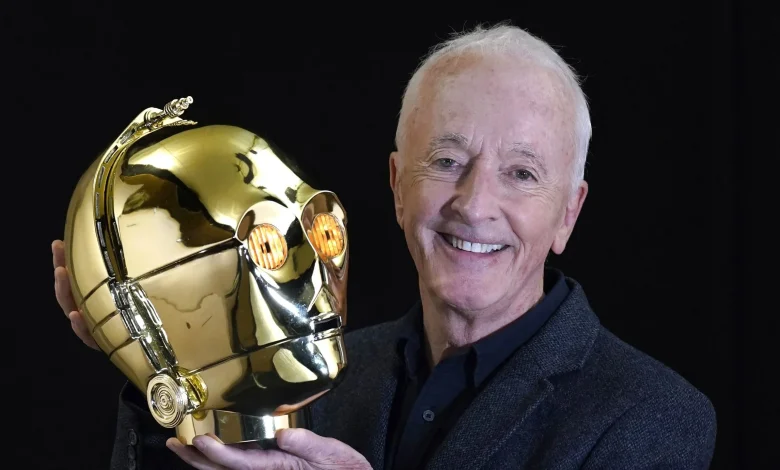 Anthony Daniels Has a Cameo In ‘The Mandalorian and Grogu’