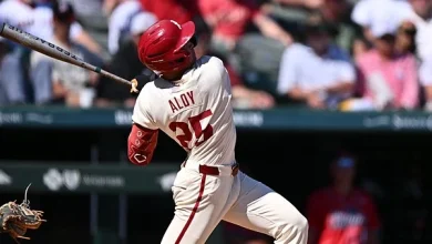 Arkansas baseball beats Ole Miss with Christian Turner's walk-off home run