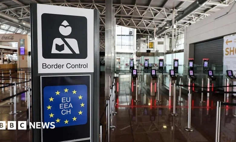 Arrive three hours before flight home, airline boss tells UK holidaymakers
