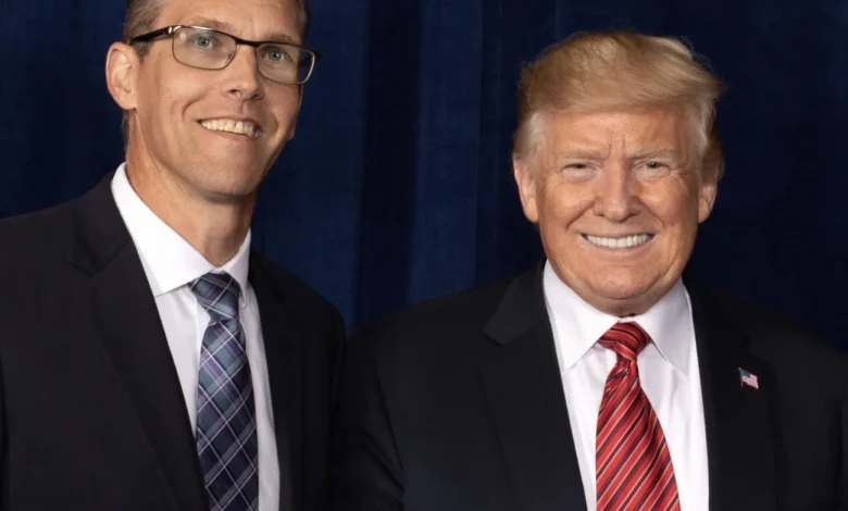 As Feenstra sinks, GOP establishment hits panic button