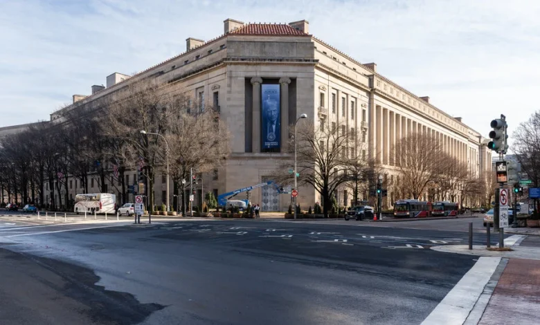 As Trump Politicizes Justice Dept., Prosecutors Struggle With Grand Juries